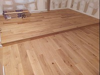 Parquet flottant, estrade